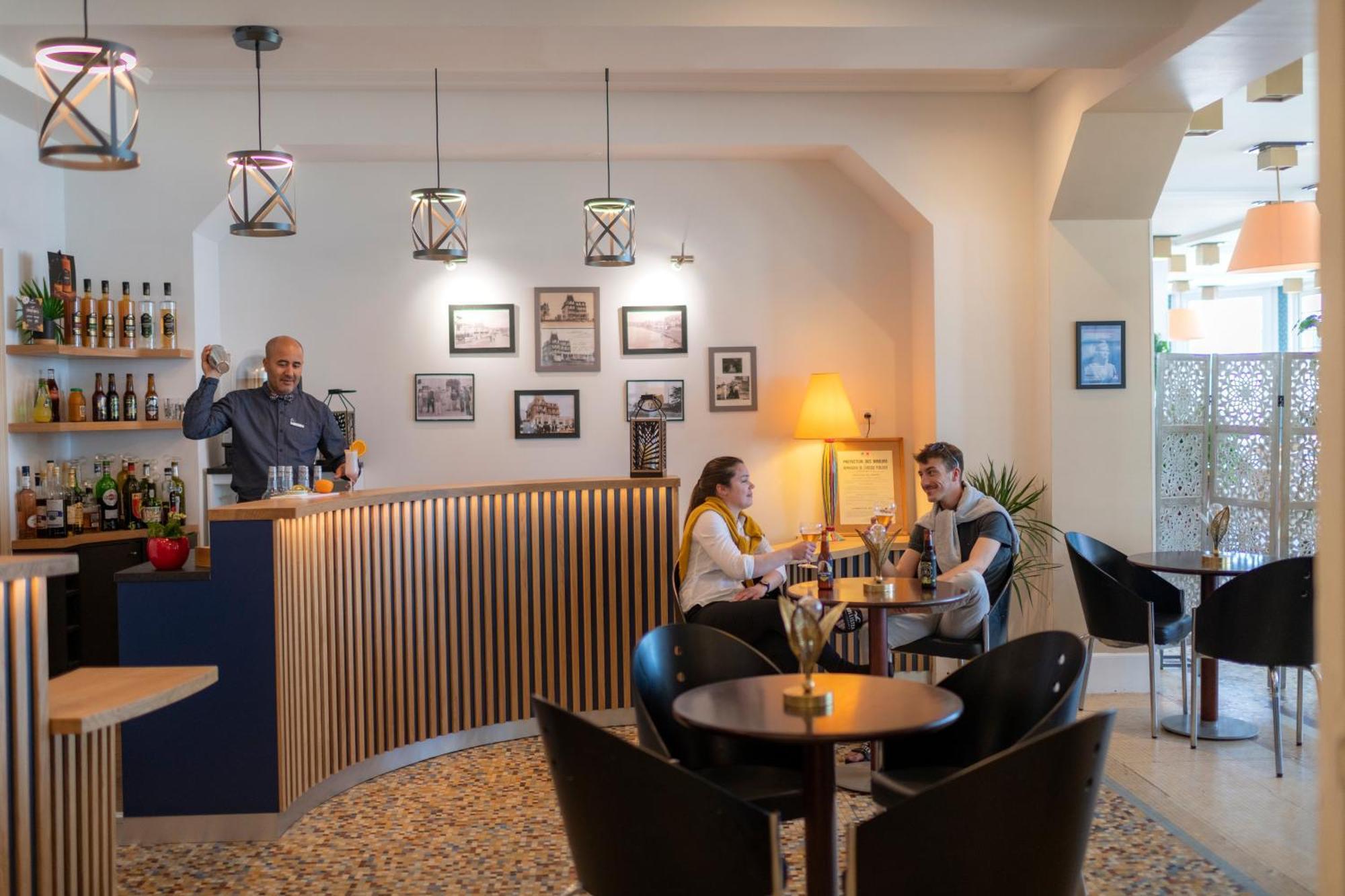Vtf L'hotel Des Bains Hotel
